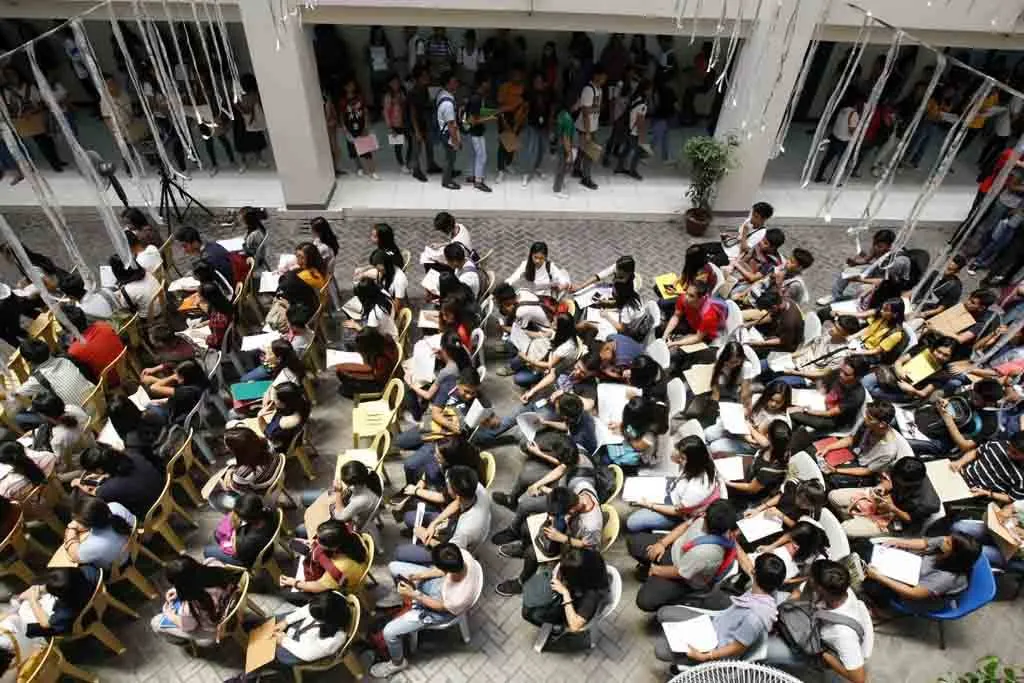 Only merit scholarships were affected by lack of funds — CHED