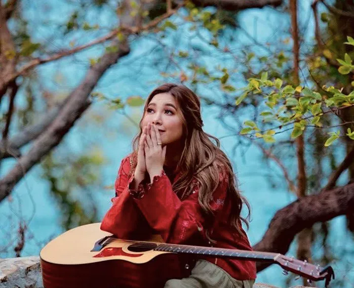 Moira dela Torre responds, says no truth to rumors