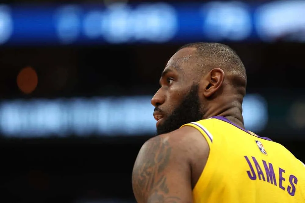 LeBron passes Malone on NBA scoring rankings