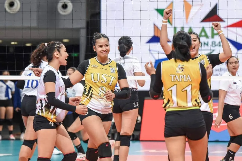 Laure drops 31 as UST holds off Ateneo; De La Salle routs FEU